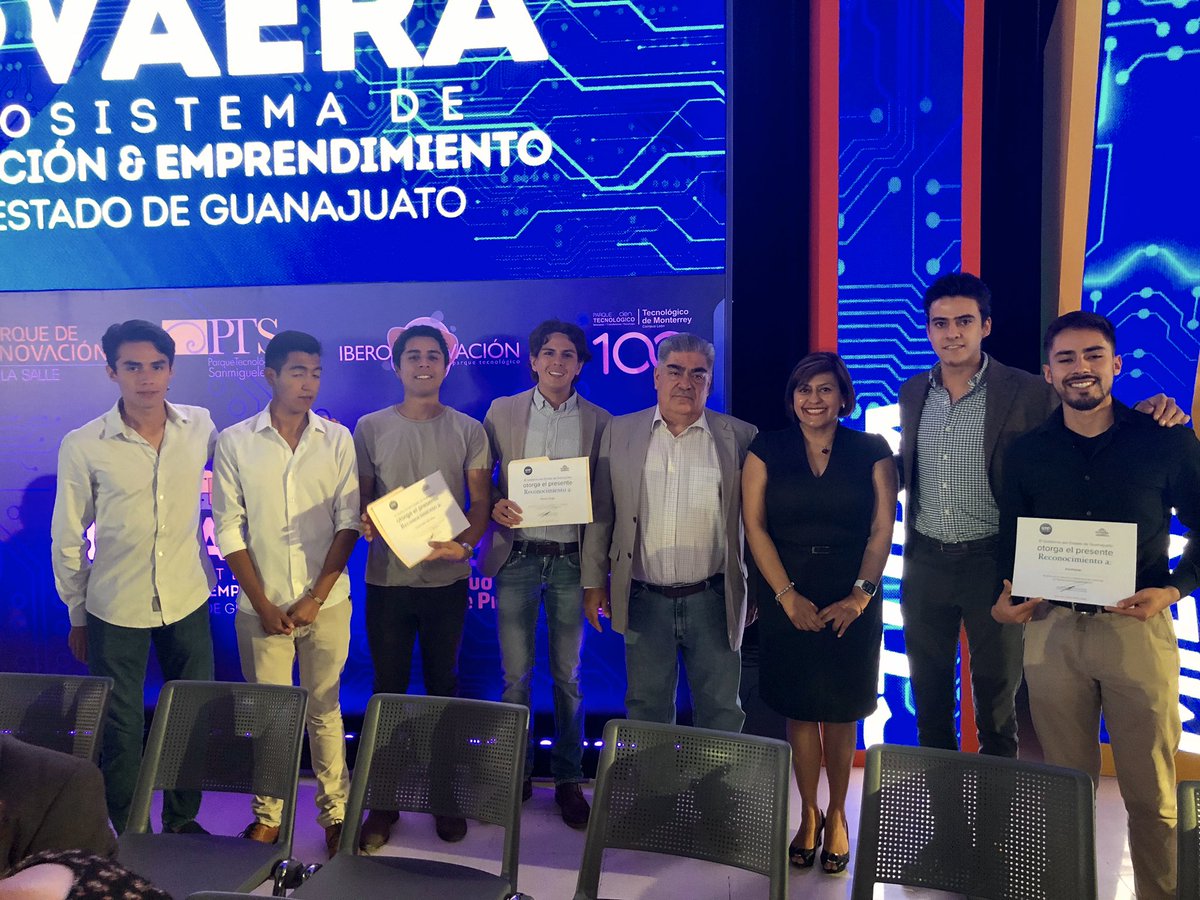 AdrianaMartW's tweet photo. A punto de iniciar el evento “Desarrollando la Mentefactura en Guanajuato” en donde se reconocerán a emprendedores, aquí Ascensum, Proova y Mexa ganadores del @TIF 2018 y 2019 #ecosistemadeinnovación #orgulloENES #emprendimiento https://t.co/7fWxEWWxFZ