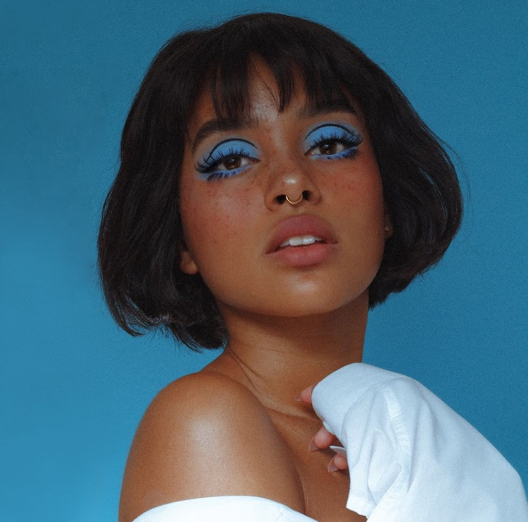 archivedlooks's tweet photo. Makeup looks by Kali Ledger https://t.co/CPvu2wrQtw