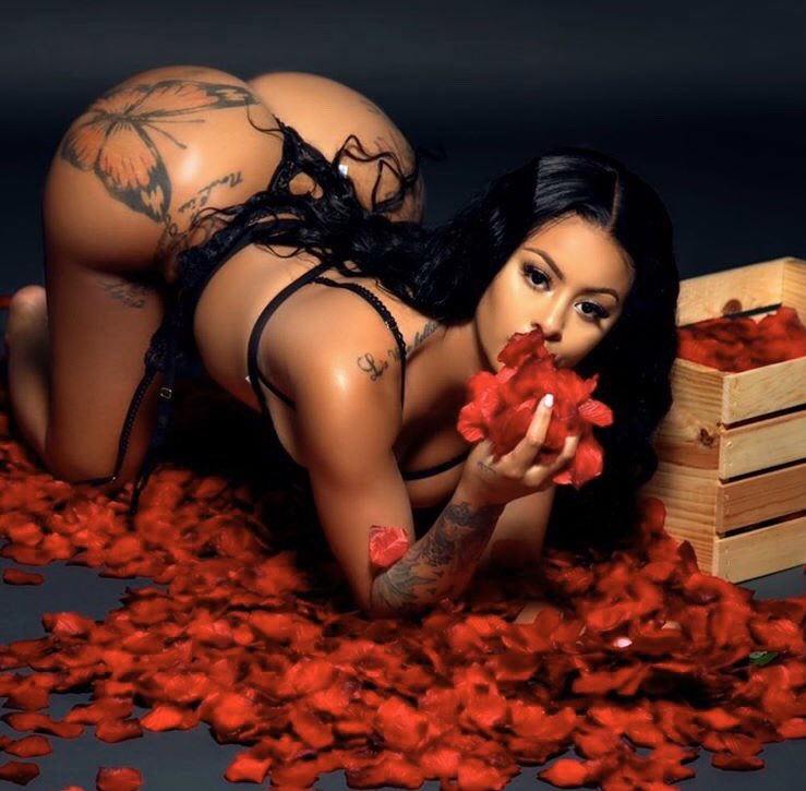 AlexissSkyy's tweet photo. Baby you da best right now 💋 https://t.co/EXyOT0mjPi