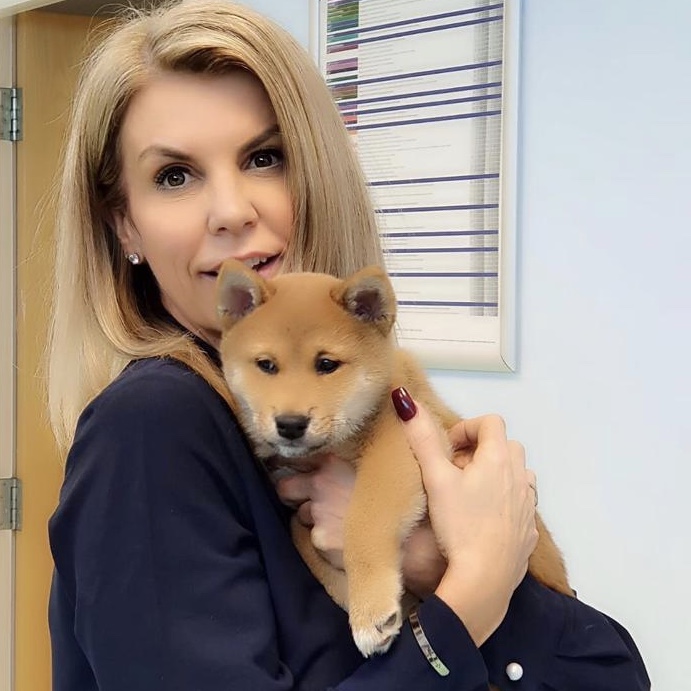 Sonny having a cuddle with practice manager Louise! 

🐶🐾

#vets4pets #barnsleyvets4pets