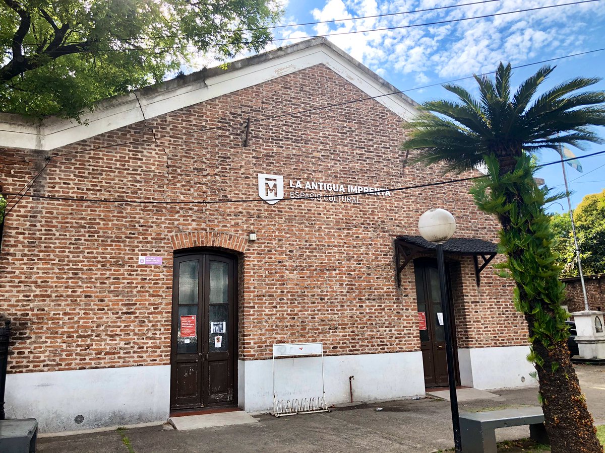 MOREMOMujeres's tweet photo. #FelizInicioDeSemana #CentroCultural #AntiguaImprenta #UGC2 #Haedo #FotoDelDia #MoReMo https://t.co/kIgvG0CAD6