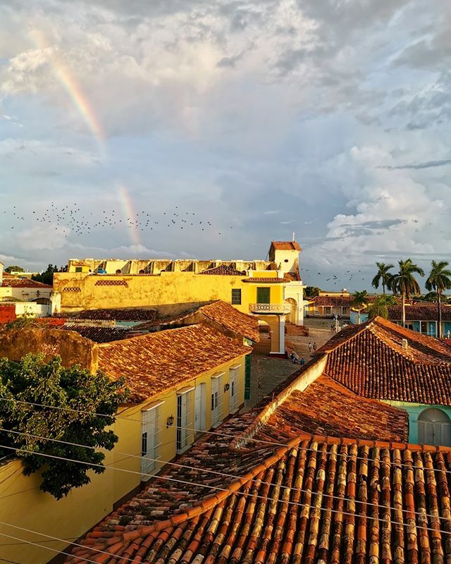 Cubanews_de's tweet photo. Somewhere over the rainbow (...) dreams really do come true🌈☁️
.
.
.
#cubanews #loves_cuba #kuba #cuba #cubatravel #travelcuba #cuba_vacations #cubatrip #visitcuba #explorecuba #cuban #cubano #cubana #cubanlife #ig_cuba #instacuba #cubapic #cubaphoto #cubastyle #trinidadcub… https://t.co/s1hpaa2FJM