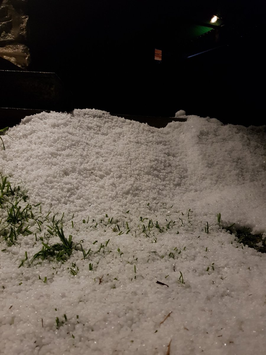 CGCatalini's tweet photo. Milimetraje las últimas 24 horas en punilla, #INA, #RELAMPAGO2018, importante granizada zona norte Villa Carlos Paz 03:00 AM https://t.co/Xzh6dzOYDJ