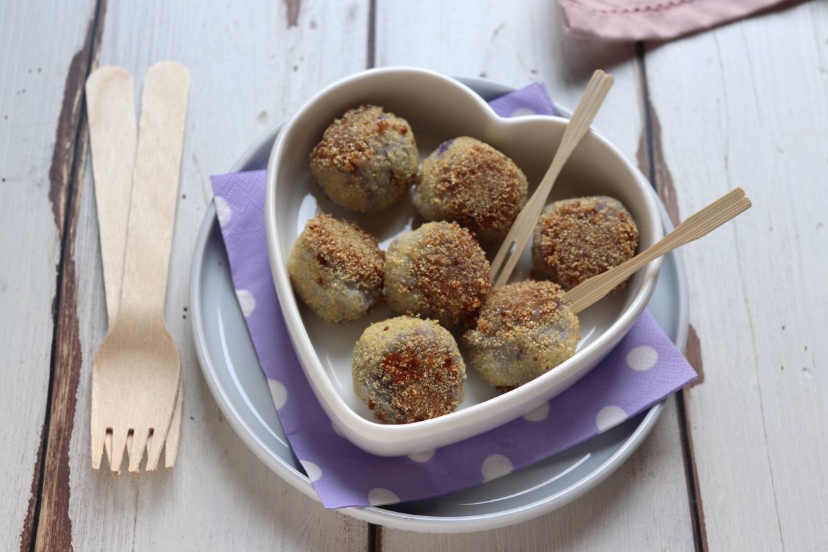 lamozzincarrozz's tweet photo. Polpettine viola di merluzzo | Ricette per bambini
https://t.co/m1dNHuZ8eU
.
.
.
Bianca le ha praticamente divorate.
.
#lamozzarellaincarrozza #lmic #ricetta #ricette #ricettadelgiorno #recipe #recipes #fattoincasa #homemade #ricetteperbambini #babyrecipes #polpette #polpettine https://t.co/8PclHzCM0k