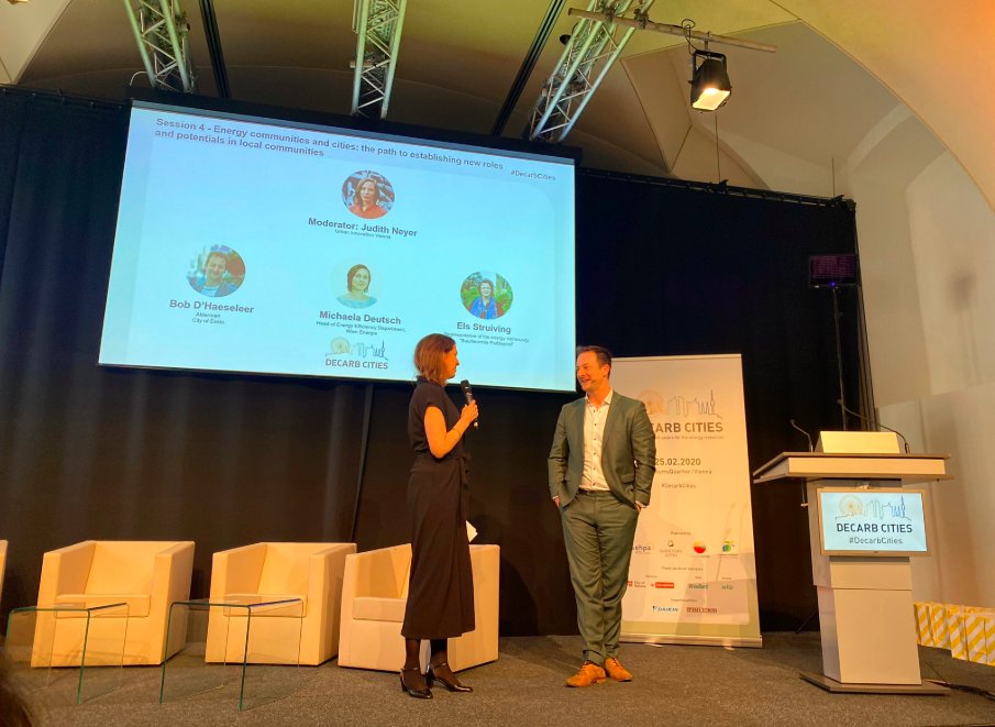 DecarbCities's tweet image. A democratic support model - city, planners, project development team, citizens - was implemented to make #energy a local product in Eeklo, Belgium 👏🏻👏🏻👏🏻 Meet the #changemakers @ #DecarbCities