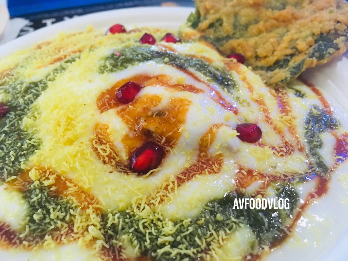 AvVlog's tweet photo. Palak Ptta Chat 

#Food #FoodieContest #foodies #FoodFood #avfoodvlog https://t.co/RA2XPyJ1KS