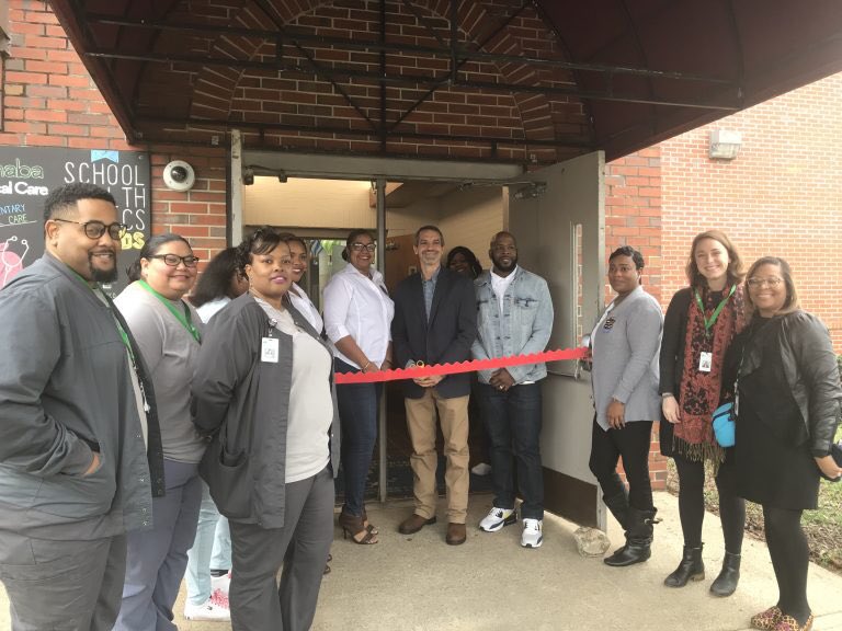 BhamTimes's tweet photo. Cahaba Medical Care opens clinic at Hemphill Elementary @CahabaMedical @BhamCitySchools https://t.co/61KQAdaXfM https://t.co/uEVdqbkgdO