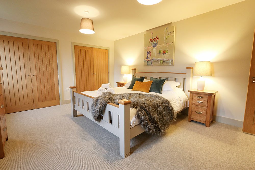 Looking for the perfect family holiday for Easter? Yew Tree House is now available from the 10th April due to a cancellation and is the perfect family house! A games room is extremely rare in a holiday cottage and will keep the children entertained for hours!