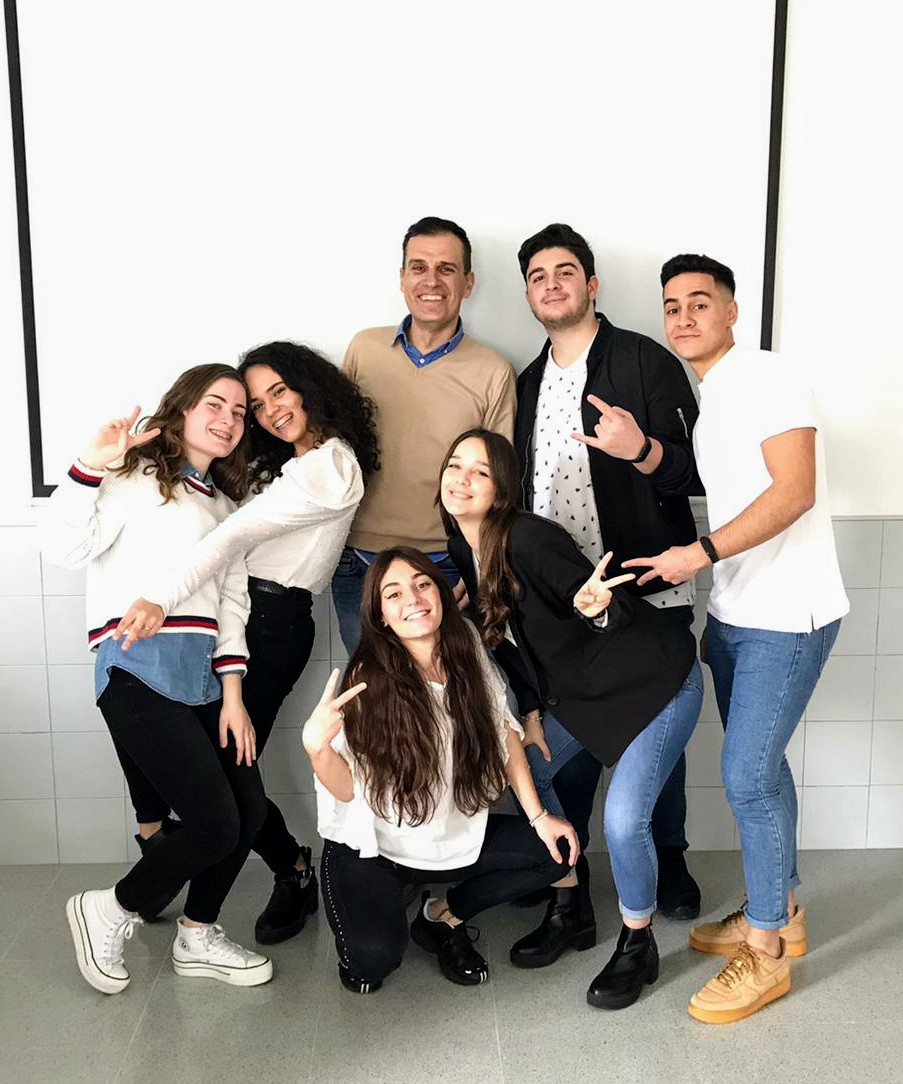 priqgonz's tweet photo. #laction y #lactigo mis dos grupos finalistas de @YBT_ES, vamos a la final de Madrid de nuevo a dejar a Murcia en #toloalto #alumnoscracks #sisisiestamosenmadrid #mitrabajomola @CESSamaniego1 @ucoerm @RmEsperanza https://t.co/8f47wtM3t9