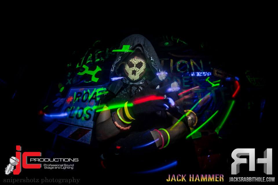 JackRaveRabbit's tweet photo. I like it #weird, I like it #freaky, and I like it #kinky
Tag @jacksrabbithole in a post showing off your best #ravemask

#rabbithole #presales @ https://t.co/Sh3RBjEeiI

#tampaedm #orlandoedm #ravenation #raveoutfit #undergroundhouse #floridaedm #swflevents #miamiedm #smftampa https://t.co/XcDxam1jeX