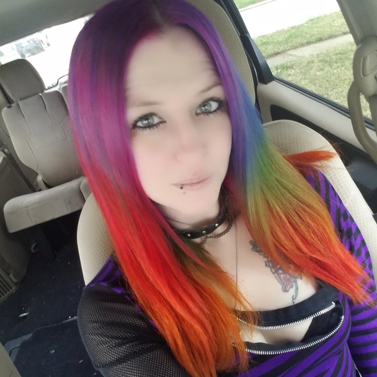 Psych0Kittie's tweet photo. Surprise stream today at 9.45ish 10amish today! Gunna start as soon as I'm ready honostly!! Hope to see yall there!!
@BlazedRTs
@TwitchXposure
@SGH_RTS
@FirmCommunity
#nextlevelstreamers
#battlingheartdisease
#hope
#nevergiveup
#beyourself
#glad2bback https://t.co/x6aRmpwAuv