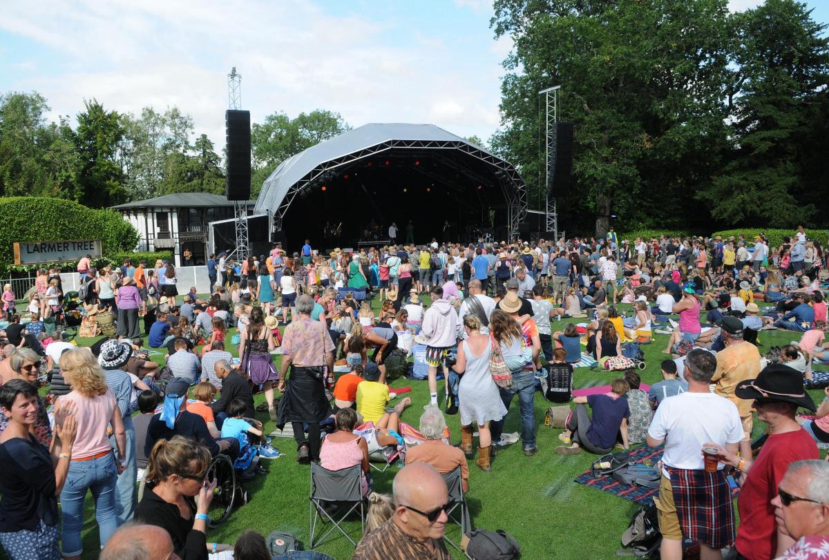Suzi Ruffell, Mark Steel and Sindhu Vee are just same of the names on the Larmer Tree comedy line-up!🎤 <a href="/LarmerTreeFest/">Larmer Tree Festival</a> 

bit.ly/2Pq0GPE