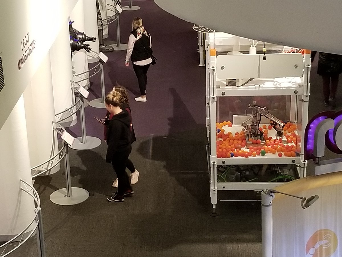 The Science Methods Class had a ton of fun at the Carnegie Science Center!