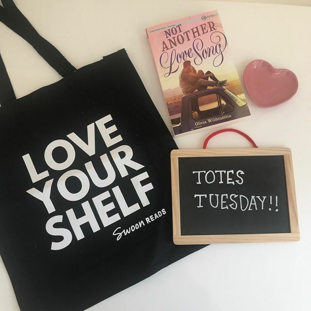 JenRyland's tweet photo. Welcome to another #TotesTuesday
I'm not sure what it is about totes that I can feel I don't have too many. It's like shoes 👠
This tote is from @swoonreads who has just sent me this very cute sounding book (pictured). Thanks so much!
You… https://t.co/i08vwp6eKh https://t.co/duXs3GFPNU