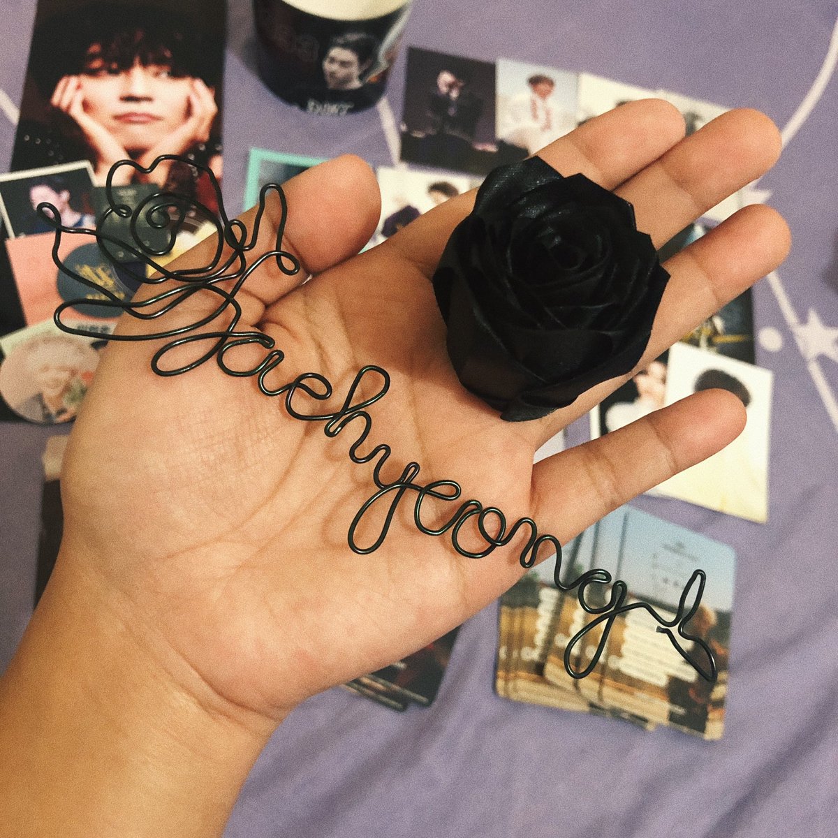 daengkangz's tweet photo. Had so much fun today with @dojoonpabo and @sonyeontaniee kahit nakaupo lang the whole day 😂

Thank you to @TheRosePhil and to all those who gave freebies during the event!

(ps. may sobra pa kaming lyrics photocards hahahaha sa april nalang ulet 😅)

#SplitCSE
#HappyWoosungDay https://t.co/dpXHUlH0Pd