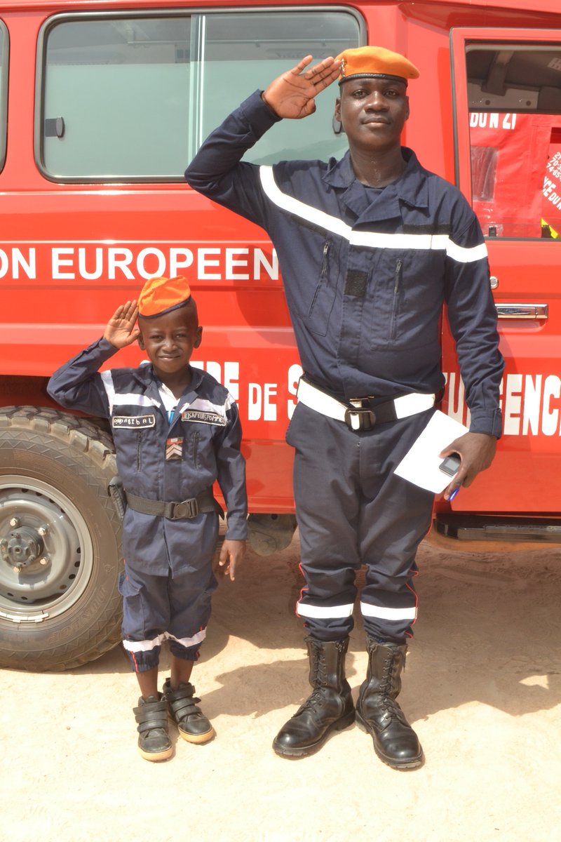 PompierCi's tweet photo. le projet de modernisation et d’extension de la protection civile, financé par l'UE et mis en œuvre par Expertise France et  CIVIPOL, s’est officiellement achevé après plus de 3 années de travail.Longue vie aux pompiers civils de Côte d’Ivoire !https://t.co/XalTIXdS5y https://t.co/m7WHnEDcYB