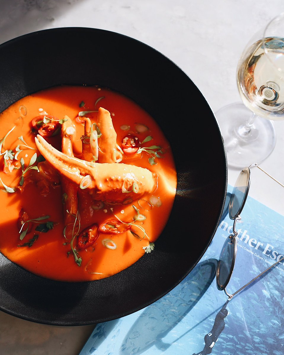 fancycrabuk's tweet image. Chilli crab sauce is described as "sensuous" and "sweet, yet savory", with a "fluffy texture".
The original recipe, listed as one of most world's delicious foods
⠀
Well presented in Fancy Crab as one of the signature dishes and absolute "must try" upon your visit
⠀
#fancycrab