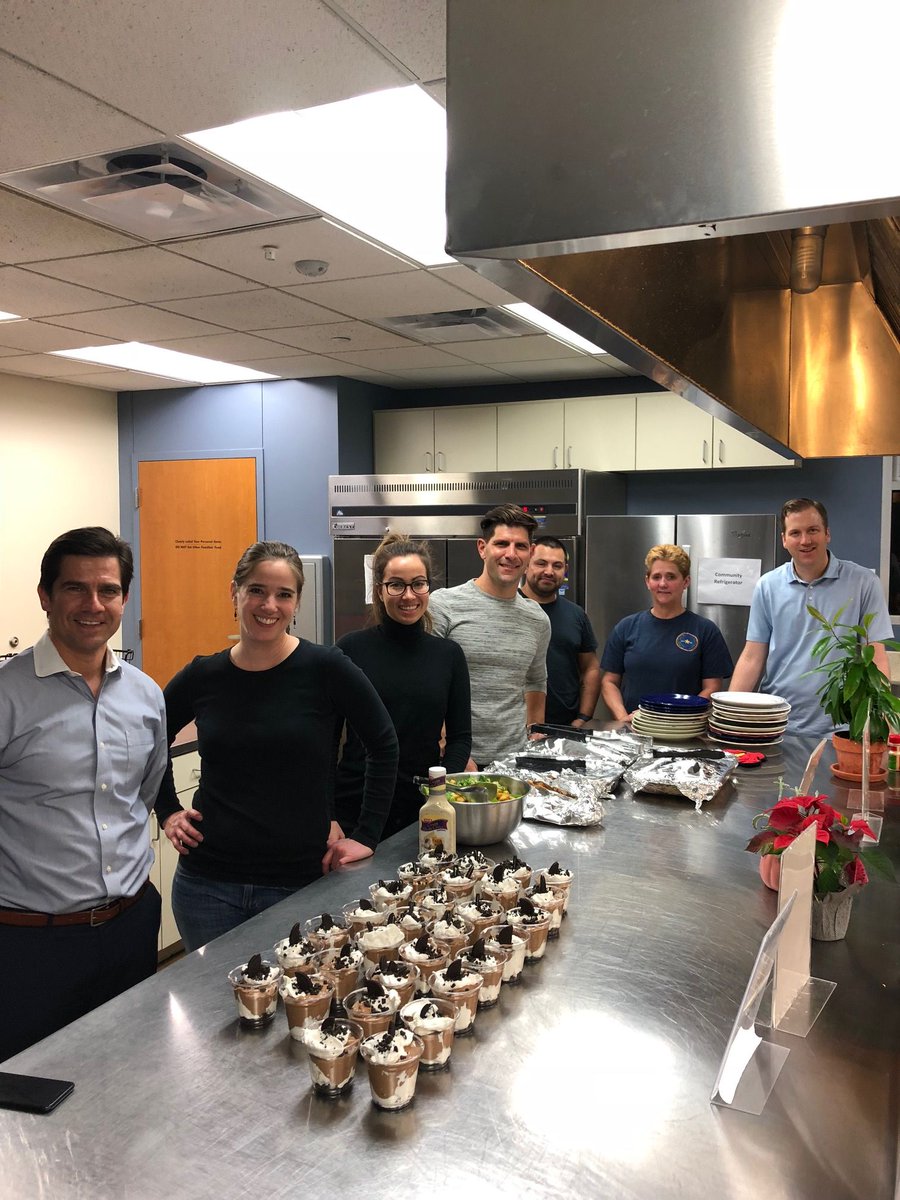 RMHCFriends's tweet image. Participating on a Friends of the House Cook Team to prepare a warm meal for families staying at @rmhcctx is a great way to get more involved with Friends of the House!  No chef skills, no problem. Email us at friends@rmhc-ctx.org to join a team!