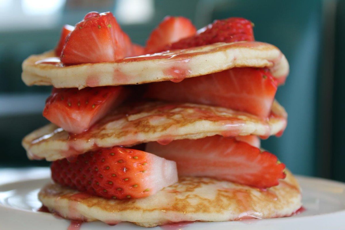 How could you resist 2-4-1 on Pancakes all day!?