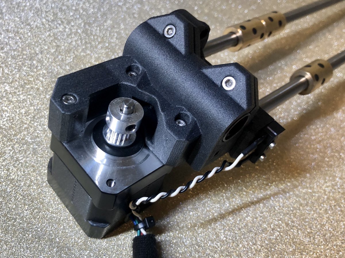 FilamentFrenzy's tweet image. The bear X-Axis by @GregoireSaunier is looking more like an X-Axis now rather than a box of parts 😍

Printed in @filamentive recycled carbon fibre PETG!