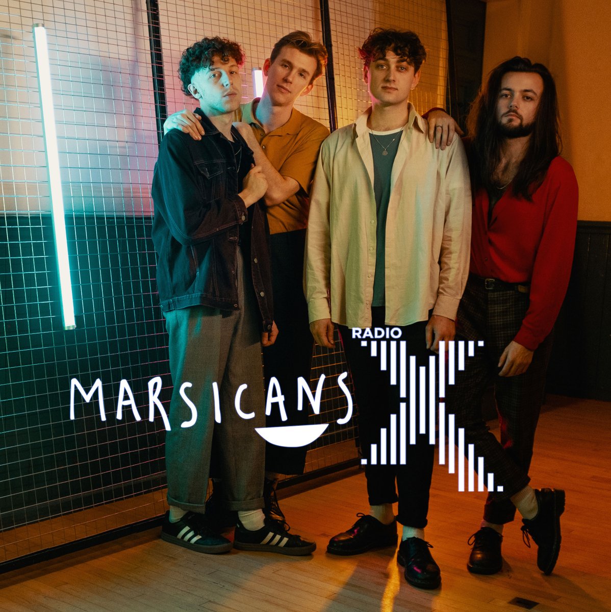 Marsicans's tweet photo. 🎈'JULIET' WILL PREMIER TONIGHT! Tune in to @RadioX from 10pm this eve and hear @JohnKennedy be the very first to reveal our brand new single on X-posure, ahead of its release tomorrow. 🙀

📷 - @SodiumFilms. https://t.co/zzzIB2PtIe