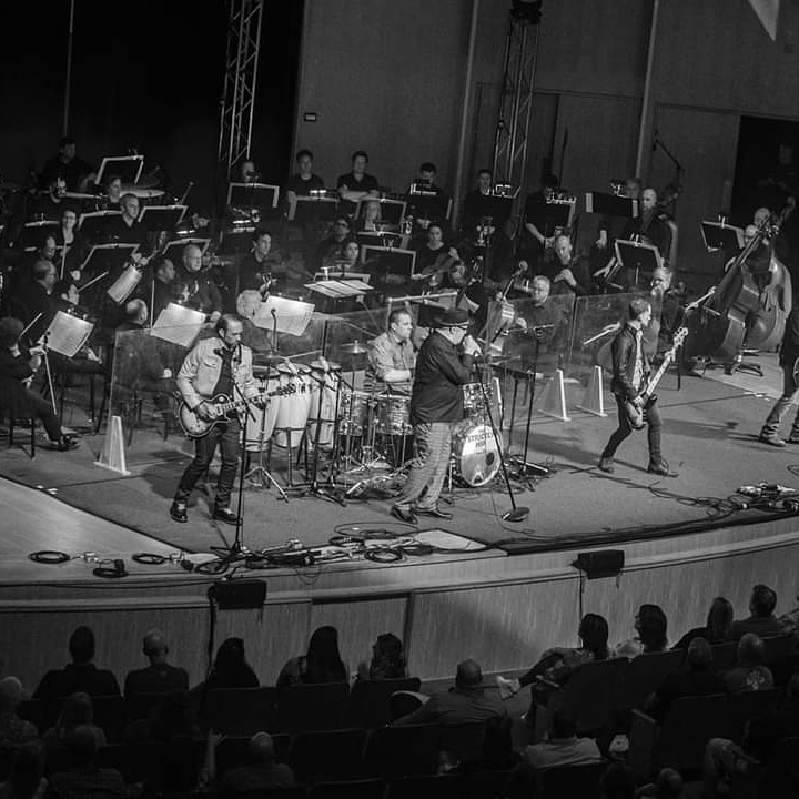 TheStrictlyHip's tweet photo. Looking forward to Friday's performance with @NiagaraSymphony at @FirstOntPAC!
#TheHip #TragicallyHip #gorddownie #HipEvangelists #hipfans #RespectfullyAndAccurately #MastersOfTheMusicOfTheTragicallyHip #symphonicallyhip https://t.co/9gLUMw4GK2