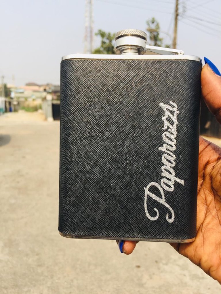 puffnpaz's tweet photo. Do you know you can customise your preferred name on your Hip flask?
The flask comes with a funnel and two shot cups 😊 
Send a dm for yours now...

Kindly RT 💨 https://t.co/gJLUtoXBHU