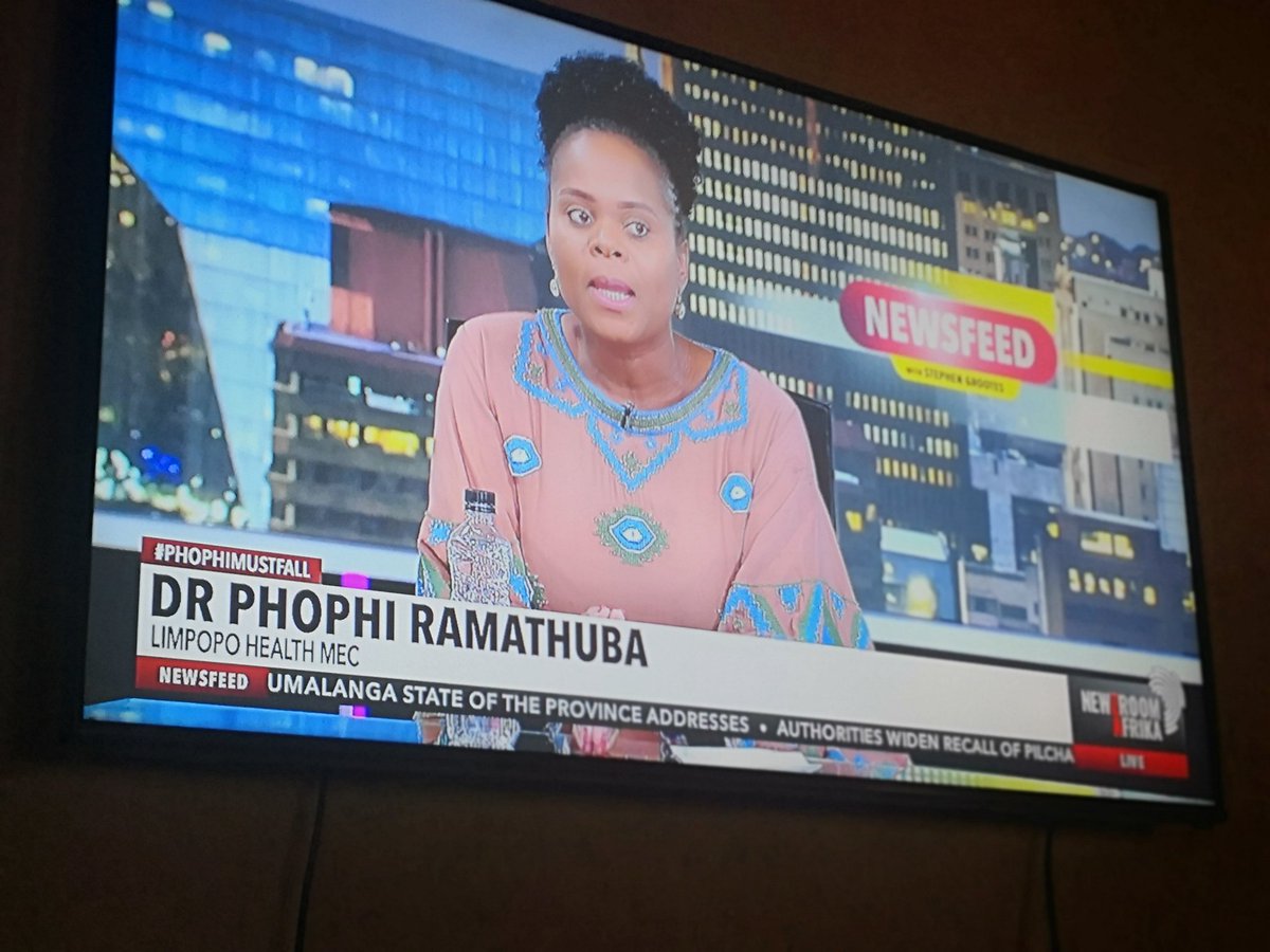 AdemashAdel's tweet photo. , #phophimustfall
MEC of social media stop lying to the public
Ca tuwe, @PhophiRamathuba #phophimustfall https://t.co/cSnCPWQgGk