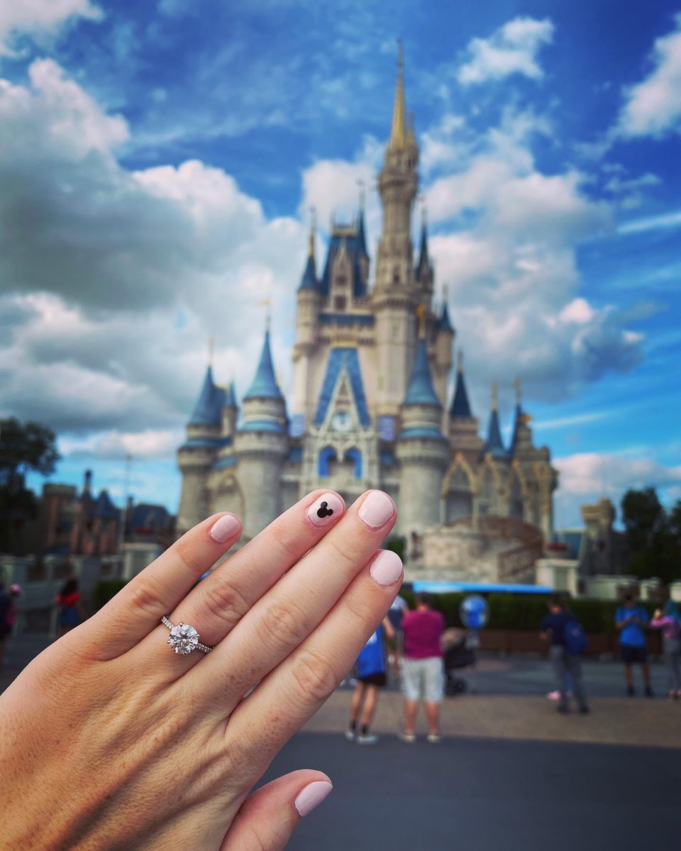 TWObyLONDON's tweet photo. A Swoon worthy #Disney @WaltDisneyWorld Proposal ! All the Love for #TBLCouple Jessica and Michael to see more click the link https://t.co/OkVfm87Fiu #TuesdayMotivation #tuesdayvibes https://t.co/lLlExTh8F0