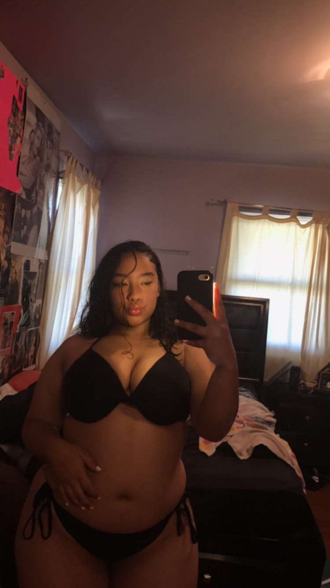 sophialaurrren's tweet image. Body transformation thread >>> when you worked for sum this hard it’s hard not to show it off