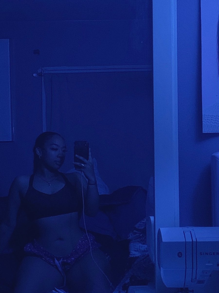 sophialaurrren's tweet image. Body transformation thread >>> when you worked for sum this hard it’s hard not to show it off