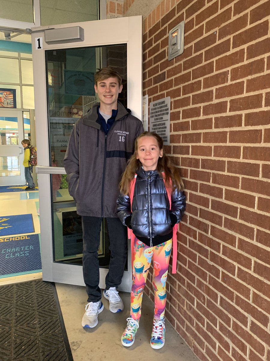 MrsMulkey5's tweet photo. Thank you @Gabe_Smith1624 for coming to @LibertyES this morning to remind our students it’s #ElementarySchoolNight at tonight’s @FMJagsSoccer home game. See the attached flyer for more information. #campliberty1920 #adventureawaits #rm406 #gojags #playproud https://t.co/nI2MVEnIrh