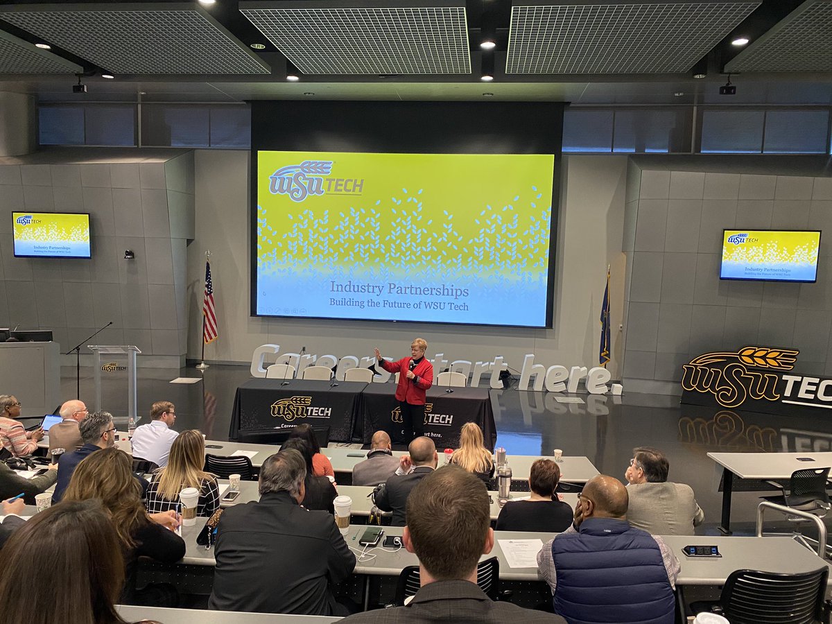 What a great start to our morning with <a href="/DrShereeUtash/">Dr. Sheree Utash</a>. WSU Tech is our first host for #EnergizeWichita Education session. Looking forward to learning about the dynamic initiatives happening in our own city! <a href="/ChamberWichita/">Wichita Regional Chamber of Commerce</a>
