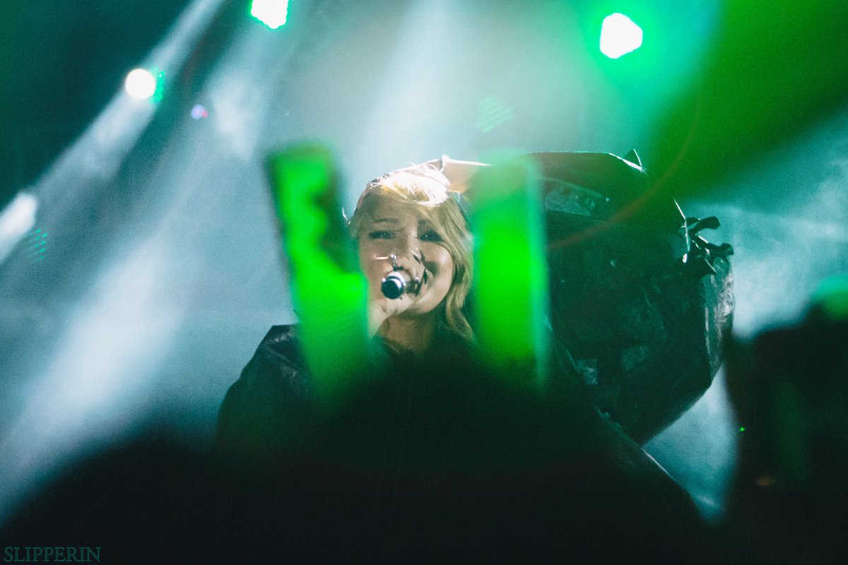 SLIPPERIN tweet media