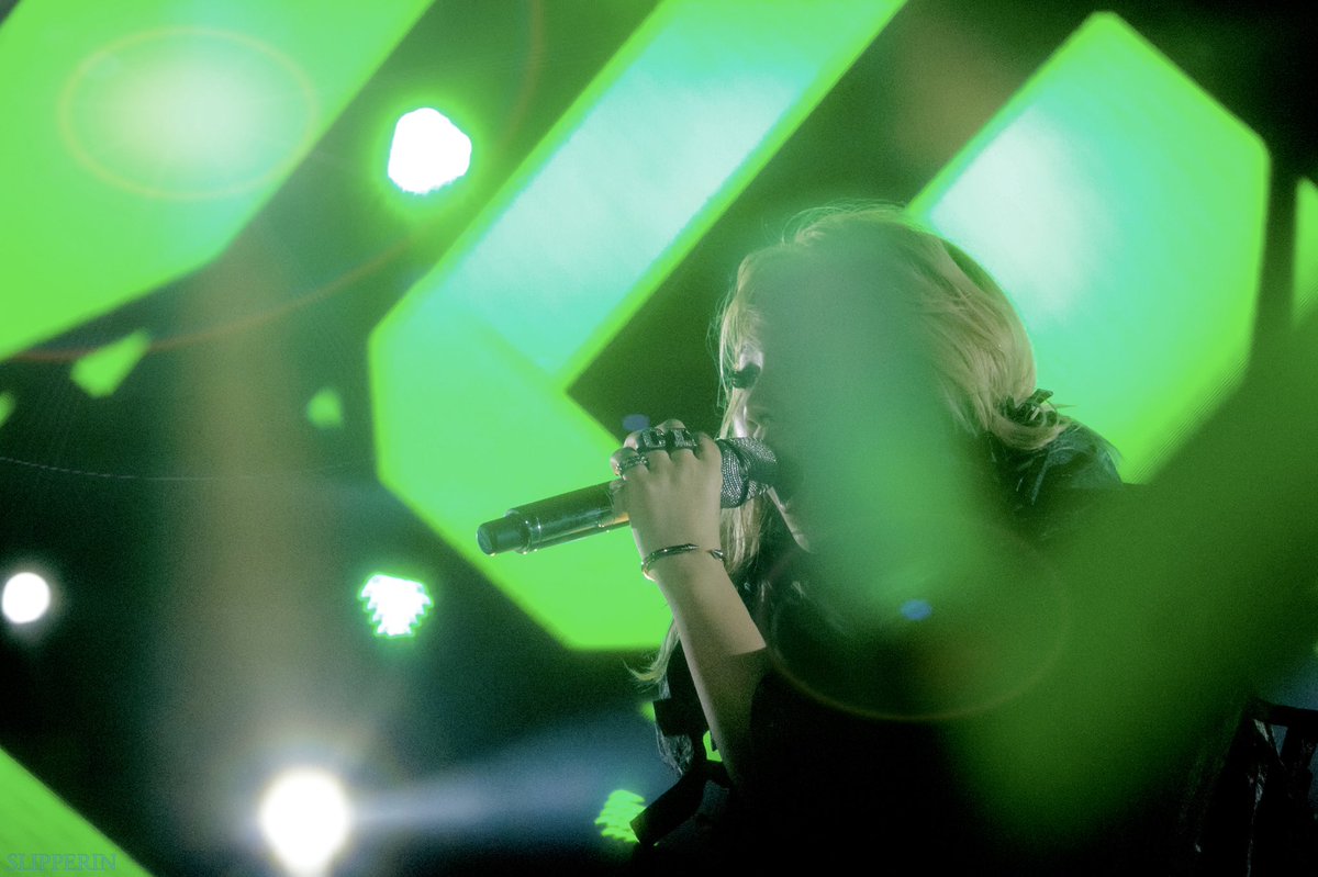 SLIPPERIN tweet media