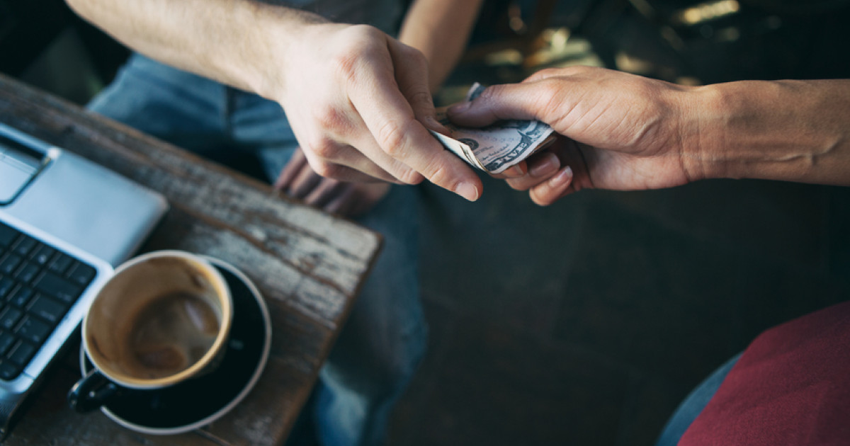 financialclay's tweet photo. Should you loan money to family or friends? Your answers to these questions can help you decide. https://t.co/v4NpWbmHwR https://t.co/OH4l39CCet