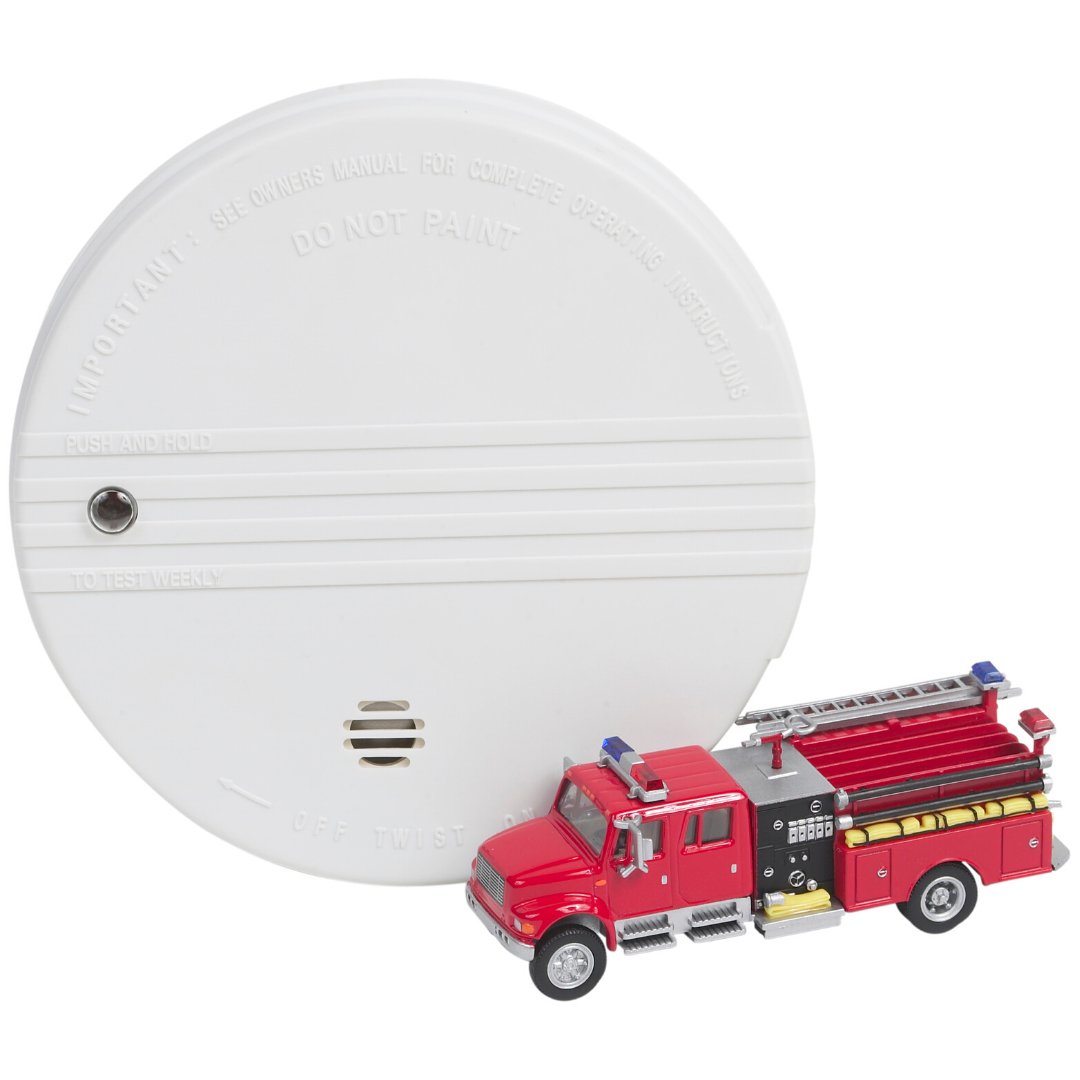 WE WANT YOU SAFE!
One of the most common issues we find during home inspections and often confusing, is the recommended locations for smoke and carbon monoxide alarms. 

CHECK YOUR HOME TODAY!

righthomeinspections.com
#SmokeDetectors #CarbonMonoxideAlarms #HomeInspection