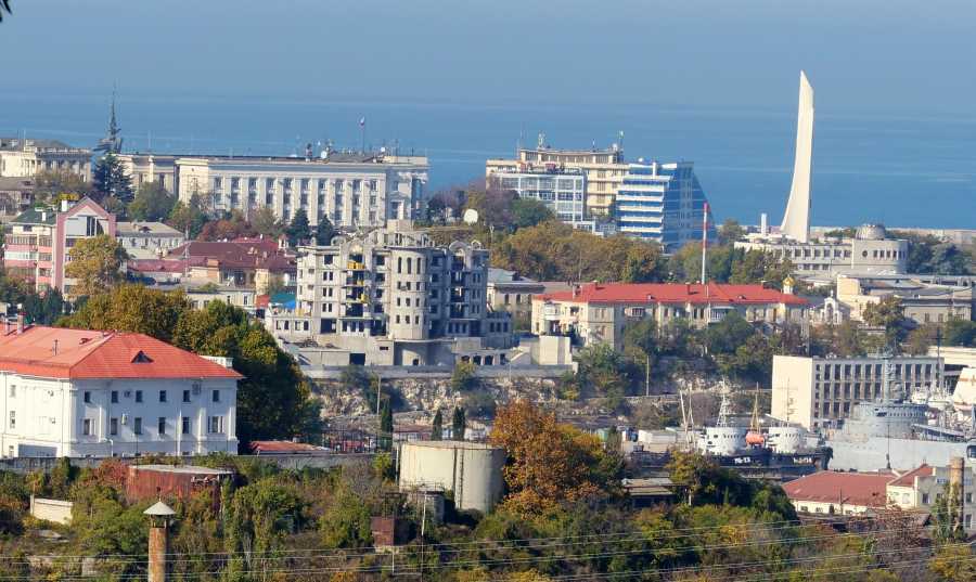 домино козёл, где сделать красивое фото в севастополе инфраструктура загружена предела