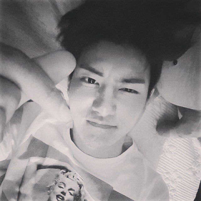 bbomb12141990's tweet photo. 📝20.02.26
-
D-426
-
민혁시🕑
#블락비 #이민혁 #비범 #BBOMB https://t.co/QI9fdqYM1r