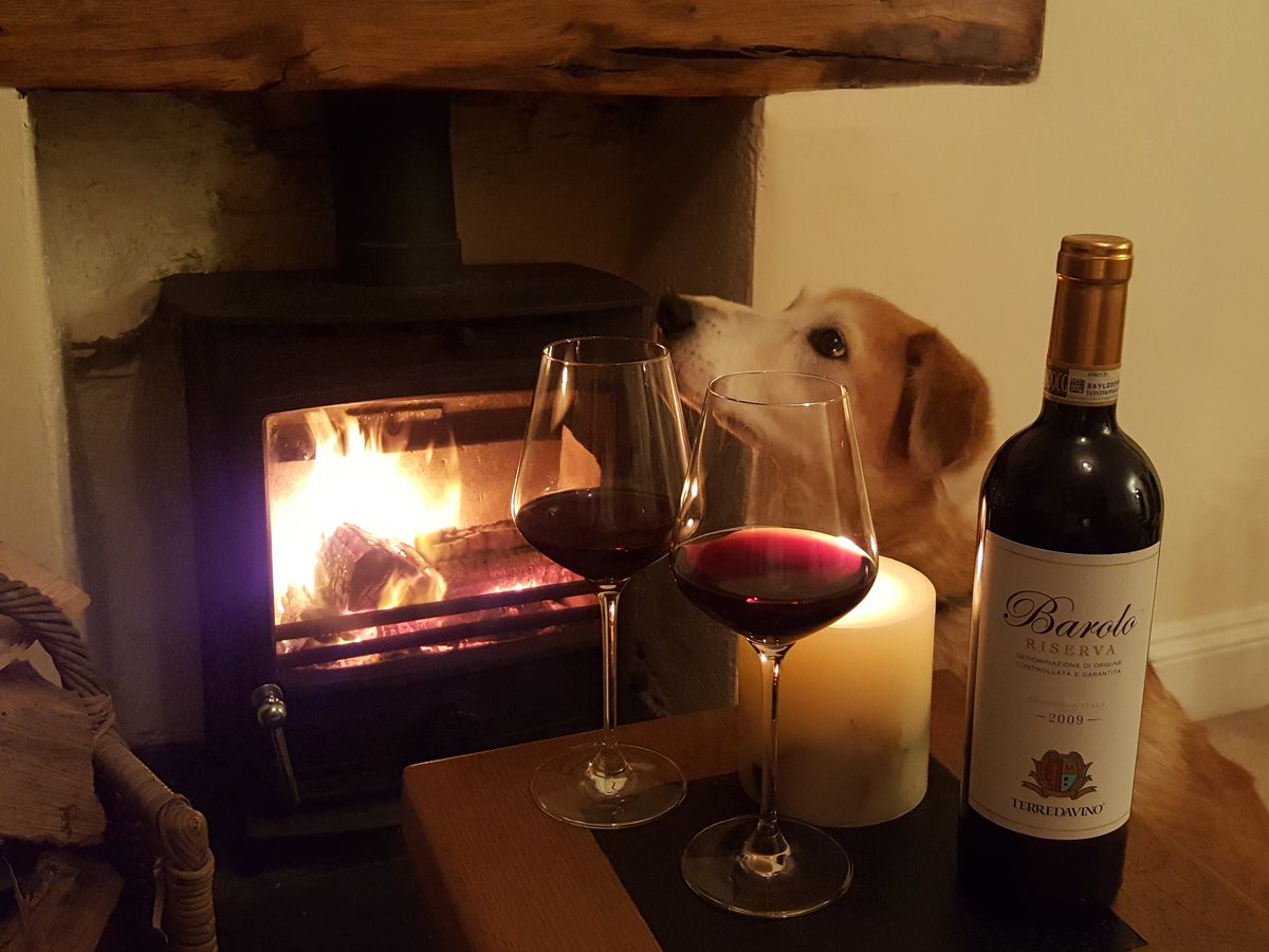 WeAcceptPets's tweet photo. Carswell Farm Cottages offer cosy accommodation to return to after a day out exploring with your canine companion. Relax with a glass of your favourite wine and your dog by your side.
Accepts 🐶 
Self Catering 🗝️ 
https://t.co/CT9dGgHFGD
#SelfCatering #Holiday #Pets #Devon #UK https://t.co/rxjl1Xs5Ae