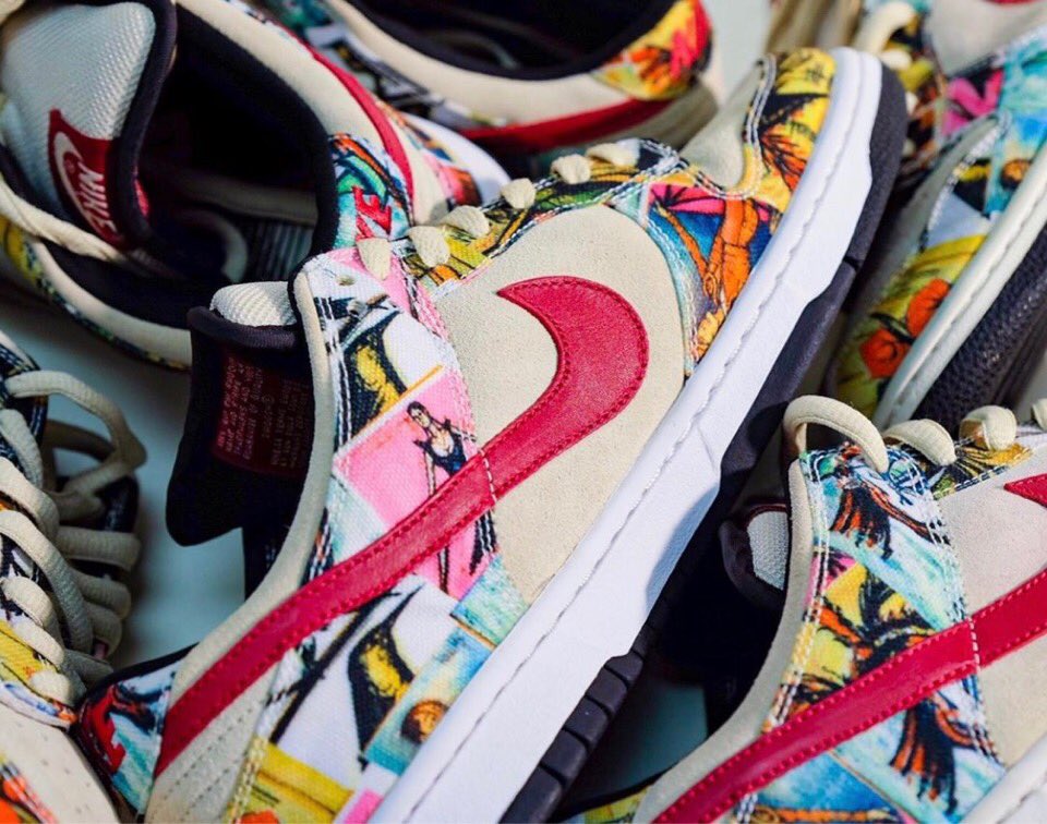 uptod4te's tweet photo. NBAヒューストン・ロケッツの応援に駆け付けたTravis Scott。足元には幻の名作スニーカーNike Dunk Low SB "Paris"を着用
詳しくは記事をチェック↓
https://t.co/rKjjqCFmMM
TOP
https://t.co/CkDigw3Bid https://t.co/oC1gnSlEso