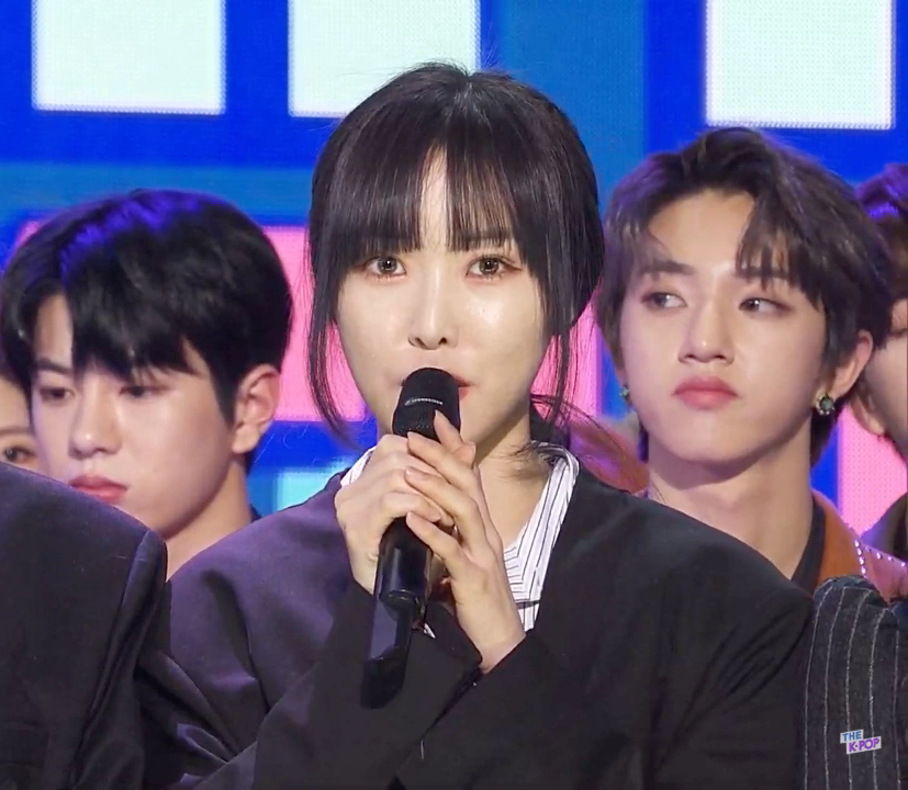 ibhw_GODFRIEND's tweet photo. 200211 #ยูจู #จีเฟรน #ยอชิน #ยอจาชินกู
#GFRIEND #Crossroads #回_LABYRINTH
#Crossroads1stWin #GFRIEND60thWin at The show
น้องงงงงง 😙😊😉😉 https://t.co/9LKzwcFUvy