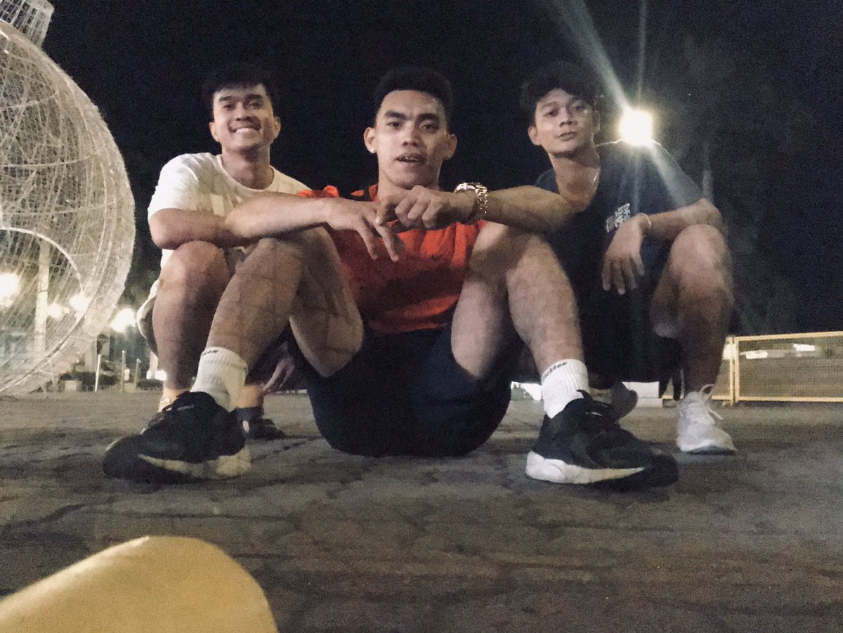 jhonfhelzapata's tweet photo. Saturday Gig. Feb 29. Catch us ✌️
#MavsVsBradBasketball #Ball4aCause #SantaRosaSportsComplex https://t.co/vMsxy4cVXW