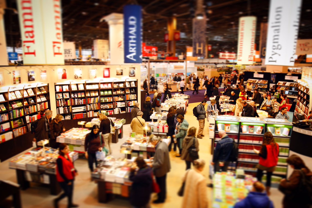 NationStGermain's tweet photo. A la recherche d’une sortie pleine de culture et de voyage ? Rendez vous au #SalonDuLivre #2020 du 20 au 23 Mars à Porte de Versailles ! 📚📖🖋 #nationstgermain #paris https://t.co/iKQw7iKumn https://t.co/jOmDgiI7Z1