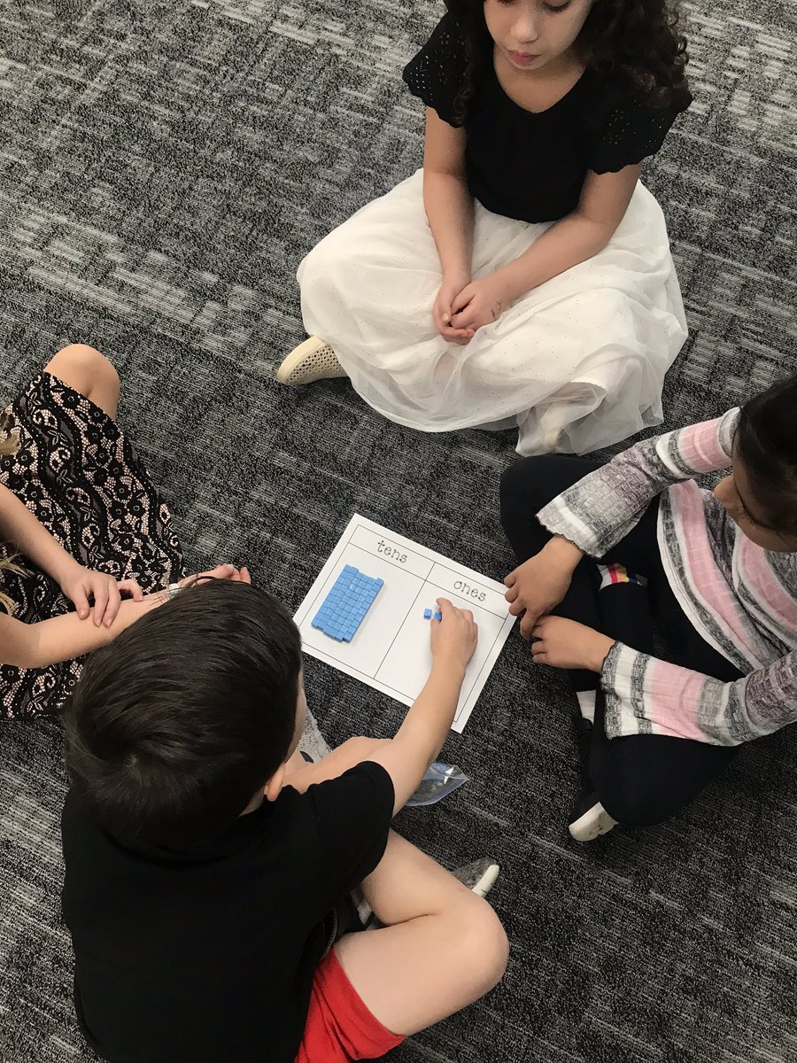 Covert1st's tweet photo. Place value using Round Robin! Students are taking turns building numbers and checking their work 👍🏼 @Jack_D_Johnson https://t.co/rICuYtCgvJ