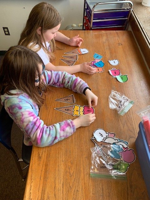 MerCoMath's tweet photo. Mrs. Matlick's 4th grade class practicing equivalent fractions with stations! #MTBoS https://t.co/Euq97Ed2xh