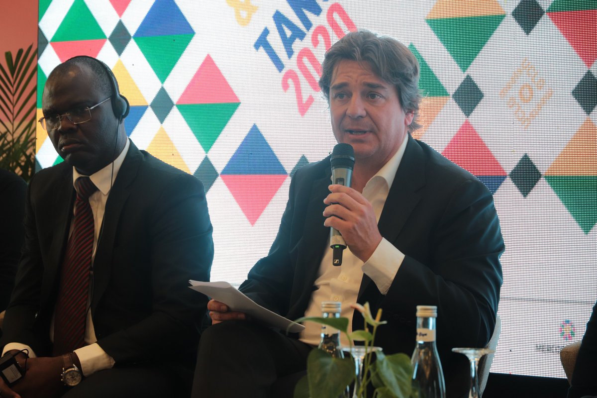 "Tenemos que hablar de algo tan importante como gobierno abierto, transparente y participación. Se ha puesto de manifiesto que ha habido una crisis de confianza muy fuerte, que ha afectado la confianza en la política"

Javier Ayala,alcalde de Fuenlabrada,<a href="/fempcomunica/">FEMP</a> #UCLGmeets