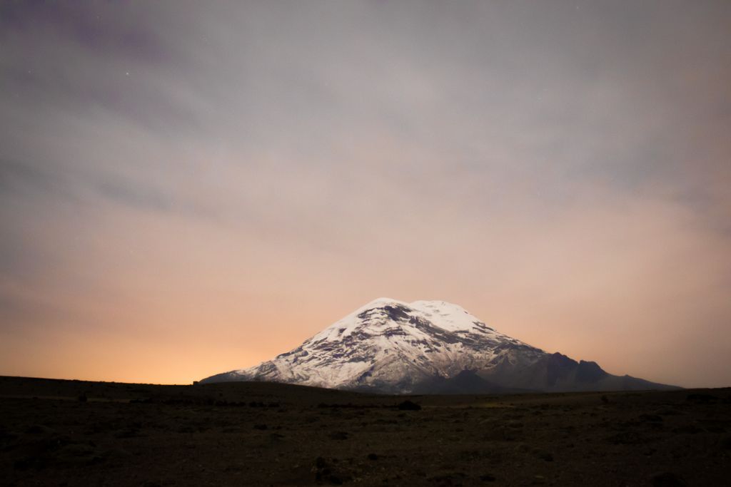 Bravo_Travel's tweet photo. The Chimborazo stratovolcano in Ecuador looks incredible! 📸 https://t.co/JEjIcJOaC7