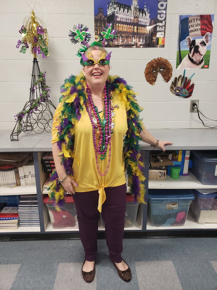 Joyeux Mardi Gras from French 1 and 3! #bjhs #bjhstch #mcslearn