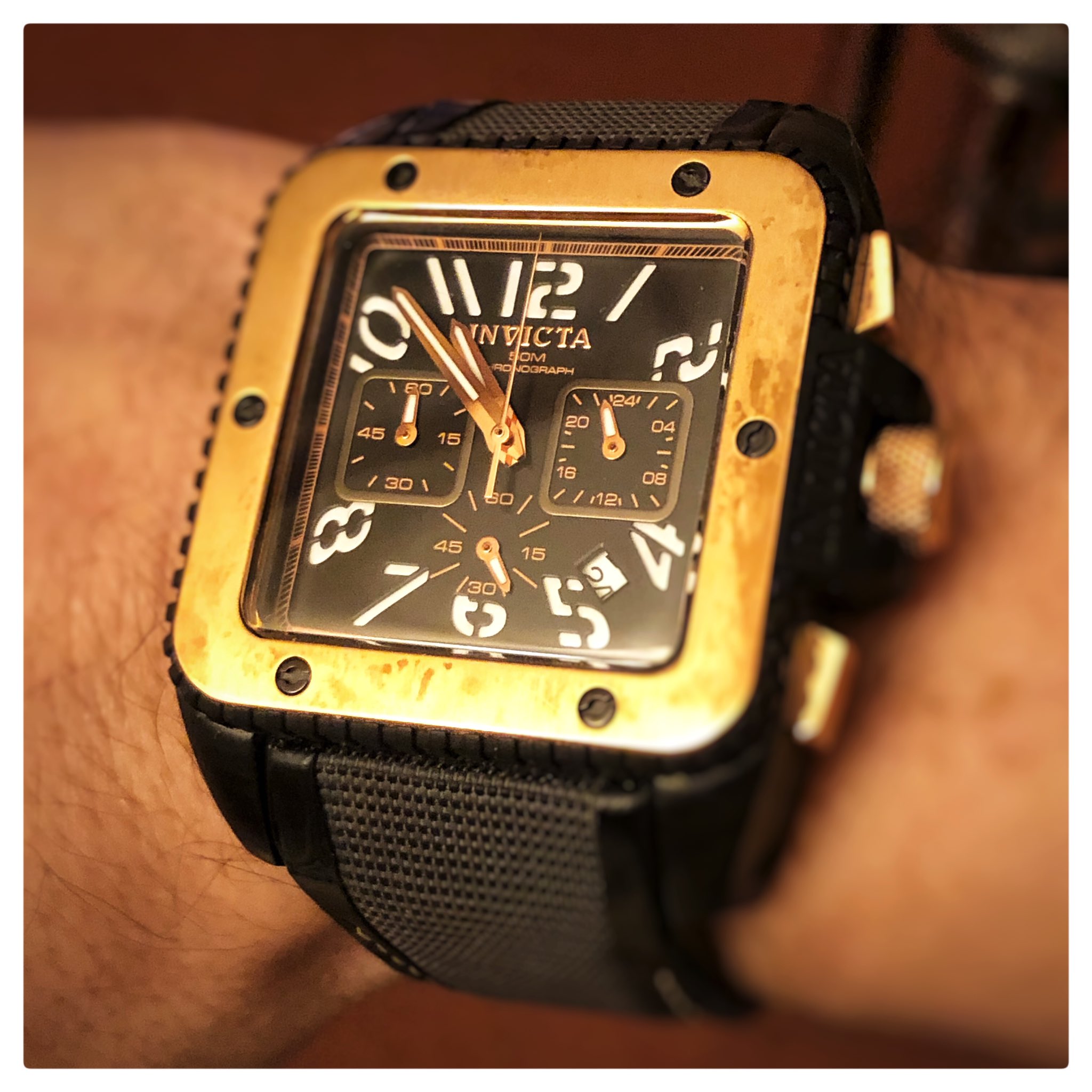 Invicta cuadro clearance watch